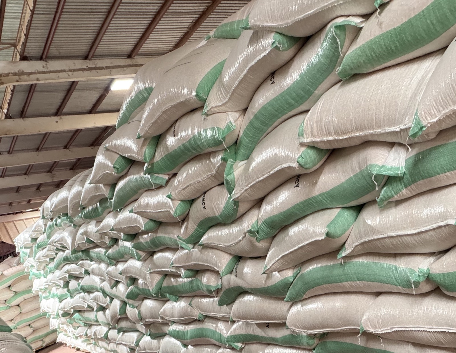 Warehouse storage of bagged maize produce